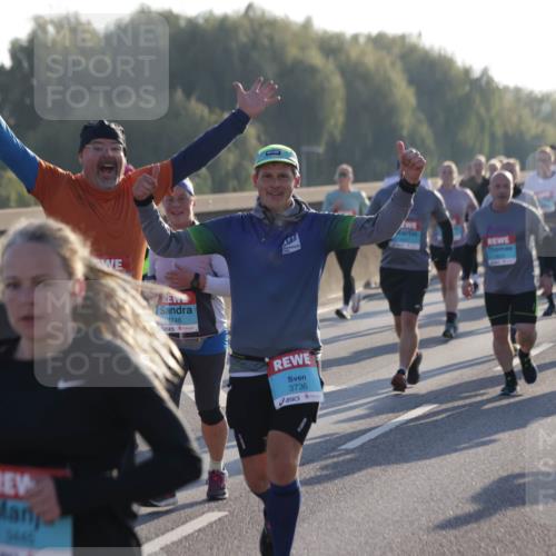 03.10.2025 - Köhlbrandbrückenlauf Jannik Wohlers http://msf.ph/oto/9054518 03.10.2025 09:20:19 Position 3 1746, 453, 3736 meine-sportfotos.de
