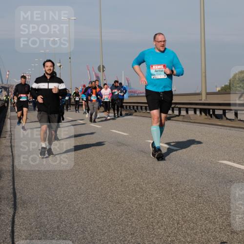 03.10.2025 - Köhlbrandbrückenlauf Fabian Wolf http://msf.ph/oto/9054526 03.10.2025 10:02:43 Position 3 1740, 1 meine-sportfotos.de