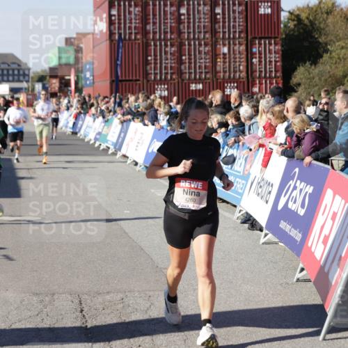 03.10.2025 - Köhlbrandbrückenlauf Jannik Wohlers http://msf.ph/oto/9054580 03.10.2025 13:09:57 Ziel 4260, 4625, 4718, 4787, 4837, 4929, 5520, 5763, 5941, 6083, 6750, 6764 meine-sportfotos.de