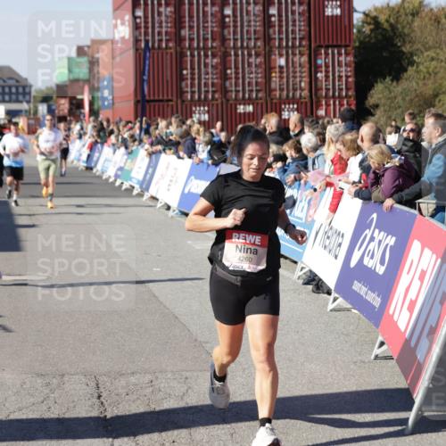 03.10.2025 - Köhlbrandbrückenlauf Jannik Wohlers http://msf.ph/oto/9054584 03.10.2025 13:09:57 Ziel 4260, 4625, 4718, 4787, 4837, 4929, 5520, 5763, 5941, 6083, 6750, 6764 meine-sportfotos.de