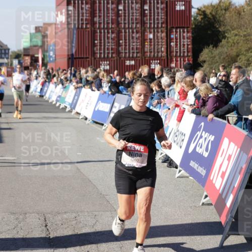 03.10.2025 - Köhlbrandbrückenlauf Jannik Wohlers http://msf.ph/oto/9054586 03.10.2025 13:09:57 Ziel 4260, 4625, 4718, 4787, 4837, 4929, 5520, 5763, 5941, 6083, 6750, 6764 meine-sportfotos.de