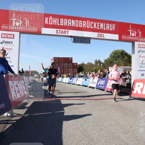 03.10.2025 - Köhlbrandbrückenlauf Lena Gebhardt http://msf.ph/oto/9054607 03.10.2025 13:07:26 Ziel 4113, 4287, 4288, 4375, 4590, 4636, 4649, 4794, 4806, 5645, 5646, 5870, 5872, 6459 meine-sportfotos.de