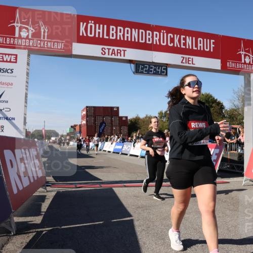 03.10.2025 - Köhlbrandbrückenlauf Lena Gebhardt http://msf.ph/oto/9054639 03.10.2025 13:23:45 Ziel 4285, 4465, 4743, 4752, 4918, 5081, 5093, 5397, 5653, 5855, 6728 meine-sportfotos.de