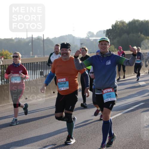 03.10.2025 - Köhlbrandbrückenlauf Jannik Wohlers http://msf.ph/oto/9054657 03.10.2025 09:20:21 Position 3 3839, 1593, 3736 meine-sportfotos.de