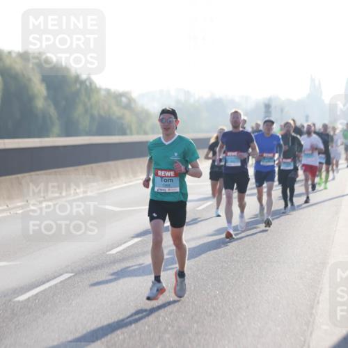 03.10.2025 - Köhlbrandbrückenlauf Jannik Wohlers http://msf.ph/oto/9054712 03.10.2025 09:12:31 Position 3 1268 meine-sportfotos.de