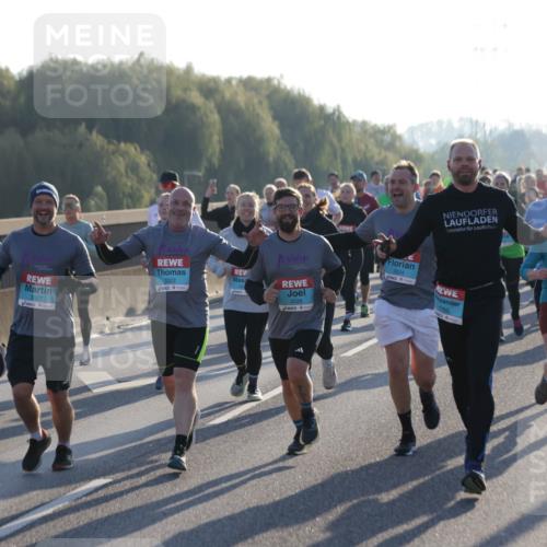 03.10.2025 - Köhlbrandbrückenlauf Jannik Wohlers http://msf.ph/oto/9054714 03.10.2025 09:20:22 Position 3 3027, 3022, 3026, 3024, 1785, 1754 meine-sportfotos.de