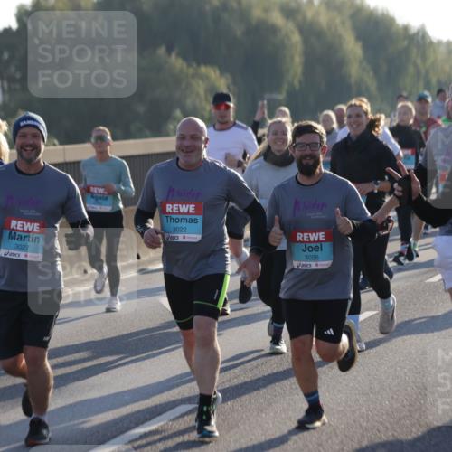 03.10.2025 - Köhlbrandbrückenlauf Jannik Wohlers http://msf.ph/oto/9054755 03.10.2025 09:20:22 Position 3 3027, 3022, 3026, 1785 meine-sportfotos.de