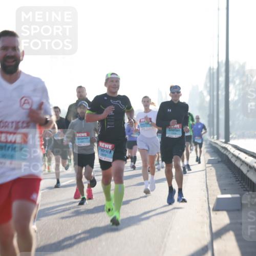 03.10.2025 - Köhlbrandbrückenlauf Jannik Wohlers http://msf.ph/oto/9054868 03.10.2025 09:12:38 Position 3 3609, 1034 meine-sportfotos.de