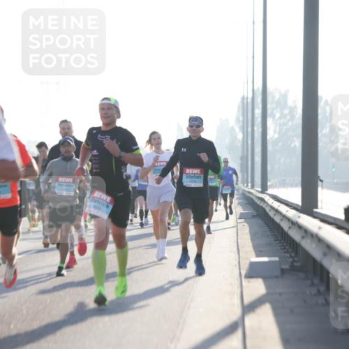 03.10.2025 - Köhlbrandbrückenlauf Jannik Wohlers http://msf.ph/oto/9054876 03.10.2025 09:12:39 Position 3 1034 meine-sportfotos.de