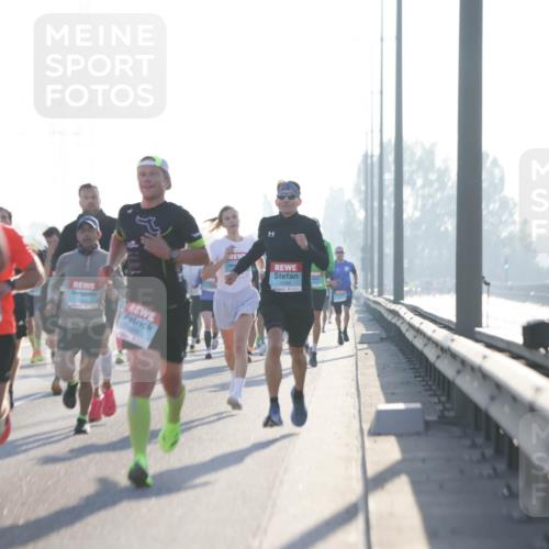 03.10.2025 - Köhlbrandbrückenlauf Jannik Wohlers http://msf.ph/oto/9054879 03.10.2025 09:12:39 Position 3 1034 meine-sportfotos.de