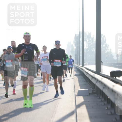 03.10.2025 - Köhlbrandbrückenlauf Jannik Wohlers http://msf.ph/oto/9054892 03.10.2025 09:12:39 Position 3 1012, 1034 meine-sportfotos.de