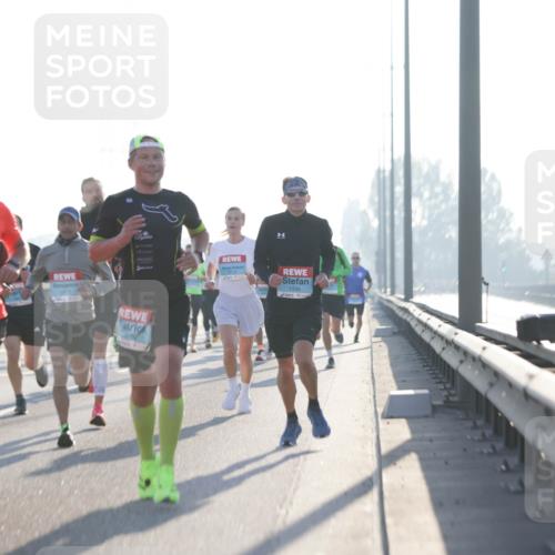 03.10.2025 - Köhlbrandbrückenlauf Jannik Wohlers http://msf.ph/oto/9054942 03.10.2025 09:12:40 Position 3 1012, 1034 meine-sportfotos.de