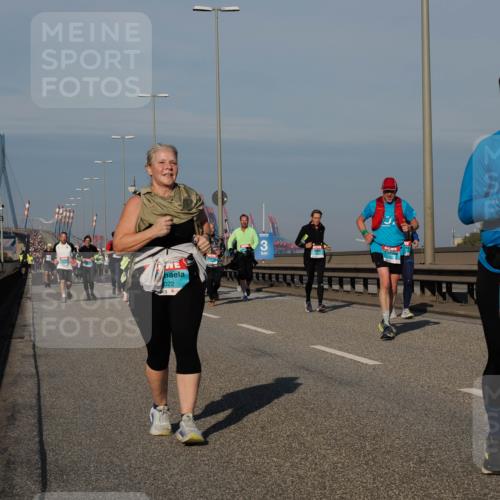03.10.2025 - Köhlbrandbrückenlauf Fabian Wolf http://msf.ph/oto/9054986 03.10.2025 10:02:53 Position 3 022, 3114 meine-sportfotos.de