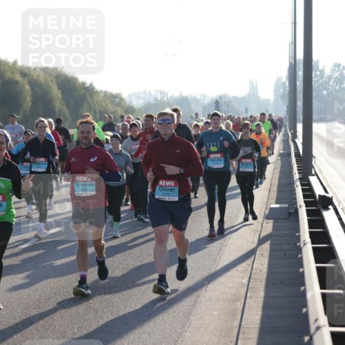 03.10.2025 - Köhlbrandbrückenlauf Jannik Wohlers http://msf.ph/oto/9055000 03.10.2025 09:20:27 Position 3 3738, 3619, 1945, 2150, 2025 meine-sportfotos.de