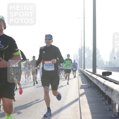 03.10.2025 - Köhlbrandbrückenlauf Jannik Wohlers http://msf.ph/oto/9055020 03.10.2025 09:12:41 Position 3 5600, 1034 meine-sportfotos.de