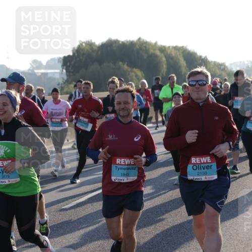 03.10.2025 - Köhlbrandbrückenlauf Jannik Wohlers http://msf.ph/oto/9055120 03.10.2025 09:20:29 Position 3 11, 3619, 1945, 2150, 1735 meine-sportfotos.de