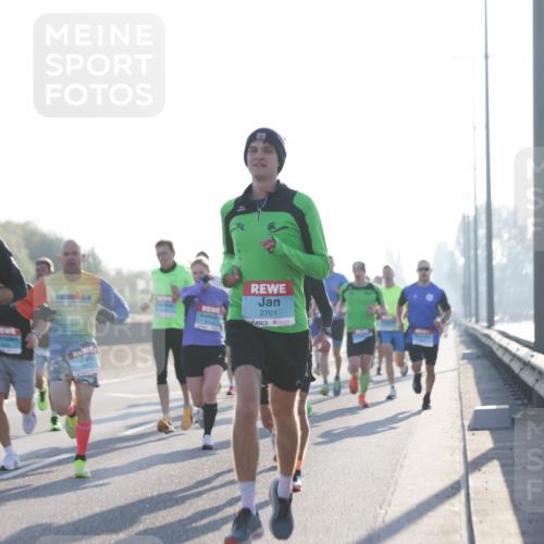 03.10.2025 - Köhlbrandbrückenlauf Jannik Wohlers http://msf.ph/oto/9055147 03.10.2025 09:12:45 Position 3 3288, 2701 meine-sportfotos.de