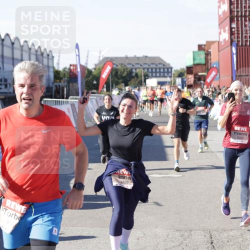 03.10.2025 - Köhlbrandbrückenlauf Jannik Wohlers http://msf.ph/oto/9055225 03.10.2025 13:10:16 Ziel 4147, 4196, 4343, 4364, 4573, 4683, 4730, 4822, 5029, 5977, 6111, 6587, 6813 meine-sportfotos.de