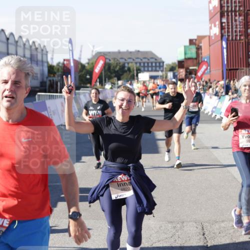 03.10.2025 - Köhlbrandbrückenlauf Jannik Wohlers http://msf.ph/oto/9055245 03.10.2025 13:10:16 Ziel 4147, 4196, 4343, 4364, 4573, 4683, 4730, 4822, 5029, 5977, 6111, 6587, 6813 meine-sportfotos.de