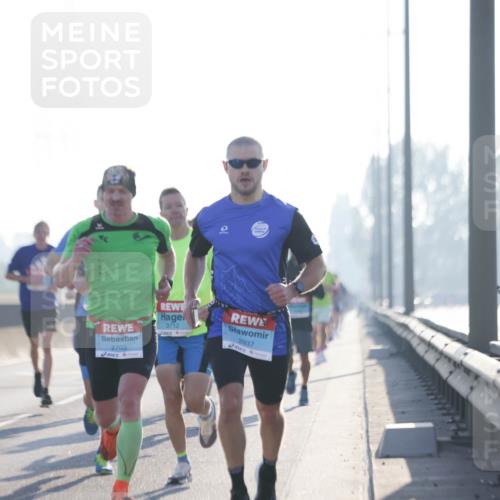 03.10.2025 - Köhlbrandbrückenlauf Jannik Wohlers http://msf.ph/oto/9055308 03.10.2025 09:12:48 Position 3 2933, 2703, 3712, 2937 meine-sportfotos.de