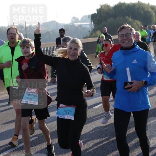 03.10.2025 - Köhlbrandbrückenlauf Jannik Wohlers http://msf.ph/oto/9055331 03.10.2025 09:20:33 Position 3 3635, 3783, 2970 meine-sportfotos.de