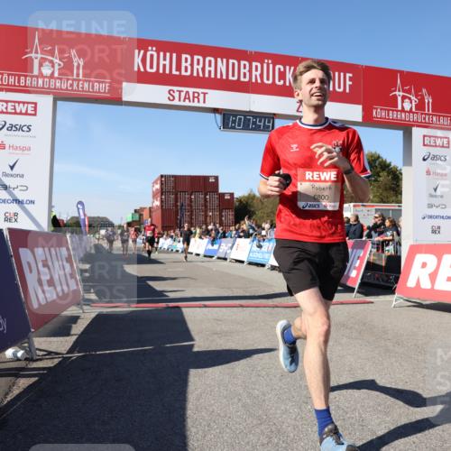 03.10.2025 - Köhlbrandbrückenlauf Lena Gebhardt http://msf.ph/oto/9055347 03.10.2025 13:07:44 Ziel 4159, 4165, 4263, 4382, 6285, 6384, 6744, 6800, 6821 meine-sportfotos.de