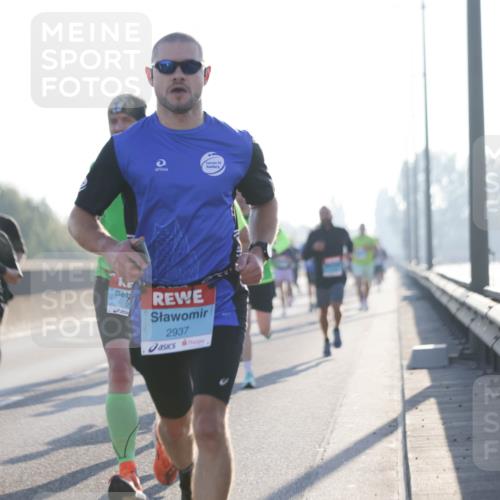 03.10.2025 - Köhlbrandbrückenlauf Jannik Wohlers http://msf.ph/oto/9055382 03.10.2025 09:12:50 Position 3 2937 meine-sportfotos.de