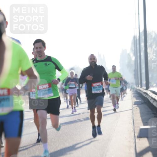 03.10.2025 - Köhlbrandbrückenlauf Jannik Wohlers http://msf.ph/oto/9055420 03.10.2025 09:12:50 Position 3 2705, 3193 meine-sportfotos.de