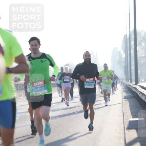 03.10.2025 - Köhlbrandbrückenlauf Jannik Wohlers http://msf.ph/oto/9055429 03.10.2025 09:12:51 Position 3 2705, 3193 meine-sportfotos.de