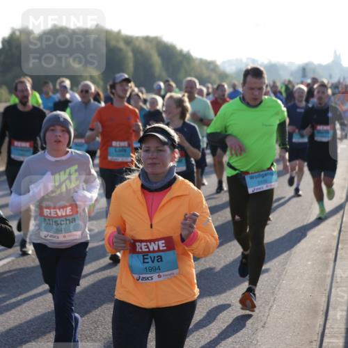 03.10.2025 - Köhlbrandbrückenlauf Jannik Wohlers http://msf.ph/oto/9055454 03.10.2025 09:20:35 Position 3 26, 2841, 1994, 3109 meine-sportfotos.de