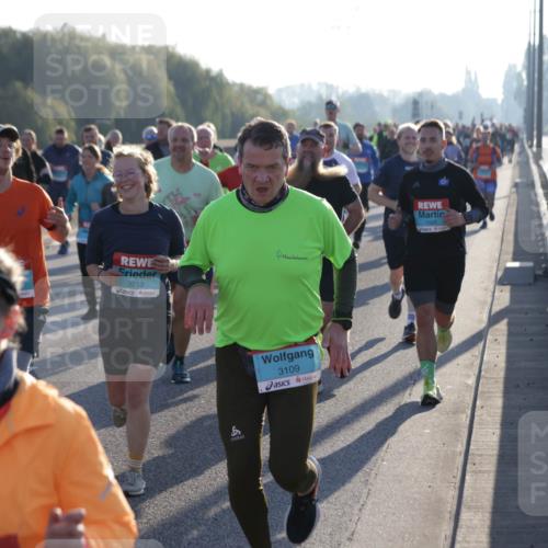 03.10.2025 - Köhlbrandbrückenlauf Jannik Wohlers http://msf.ph/oto/9055481 03.10.2025 09:20:36 Position 3 3213, 3109, 1525 meine-sportfotos.de