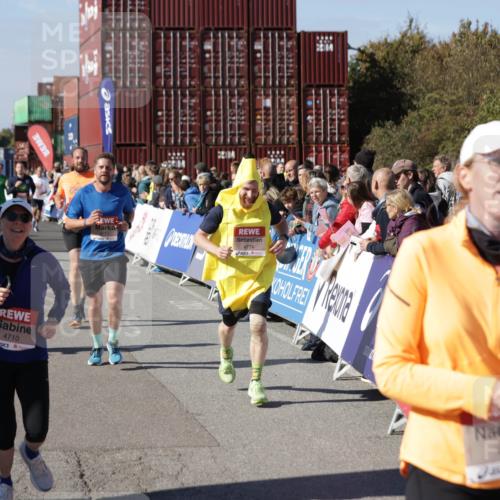 03.10.2025 - Köhlbrandbrückenlauf Jannik Wohlers http://msf.ph/oto/9055539 03.10.2025 13:10:25 Ziel 4147, 4364, 4429, 4479, 4710, 4711, 4774, 4822, 5029, 5689, 6024, 6294, 6587, 6781, 6782 meine-sportfotos.de