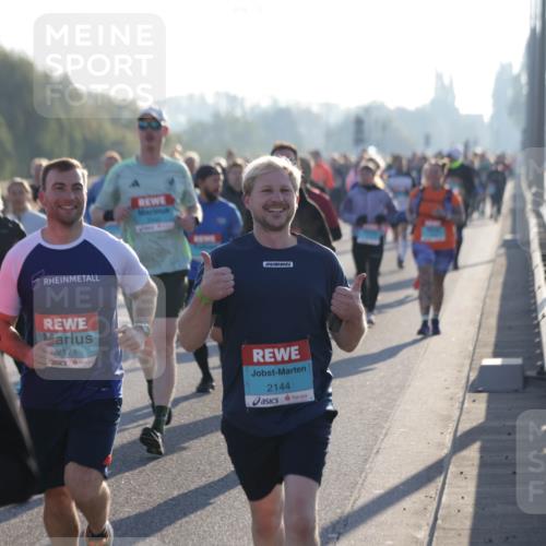 03.10.2025 - Köhlbrandbrückenlauf Jannik Wohlers http://msf.ph/oto/9055557 03.10.2025 09:20:38 Position 3 2171, 2144 meine-sportfotos.de