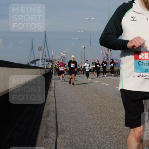 03.10.2025 - Köhlbrandbrückenlauf Fabian Wolf http://msf.ph/oto/9055565 03.10.2025 10:03:07 Position 3 2690 meine-sportfotos.de