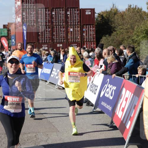 03.10.2025 - Köhlbrandbrückenlauf Jannik Wohlers http://msf.ph/oto/9055575 03.10.2025 13:10:26 Ziel 4147, 4364, 4429, 4479, 4710, 4711, 4774, 5029, 5689, 6024, 6294, 6587, 6781, 6782 meine-sportfotos.de