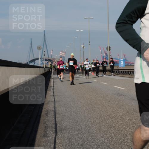 03.10.2025 - Köhlbrandbrückenlauf Fabian Wolf http://msf.ph/oto/9055579 03.10.2025 10:03:07 Position 3 3, 2 meine-sportfotos.de