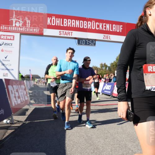03.10.2025 - Köhlbrandbrückenlauf Lena Gebhardt http://msf.ph/oto/9055584 03.10.2025 13:07:53 Ziel 4159, 4310, 4382, 4639, 5959, 5993, 6120, 6163, 6244, 6285, 6348, 6384, 6409, 6651, 6696, 6821 meine-sportfotos.de