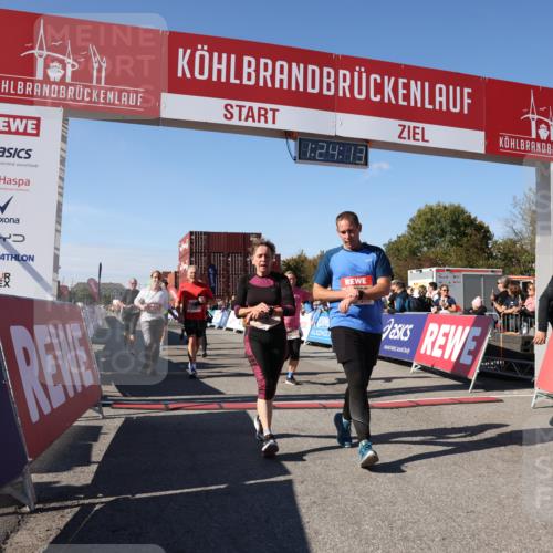 03.10.2025 - Köhlbrandbrückenlauf Lena Gebhardt http://msf.ph/oto/9055590 03.10.2025 13:24:13 Ziel 4286, 4442, 4529, 4657, 4673, 4698, 4942, 4943, 5085, 5107, 5321, 5350, 5389, 5419, 5432, 5986, 6119, 6168, 6169, 6442, 6443, 6643, 6701 meine-sportfotos.de