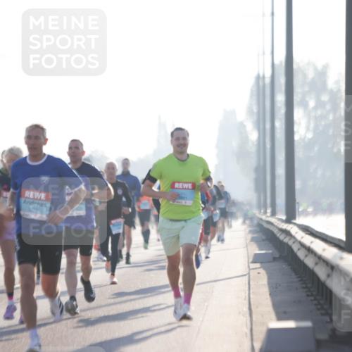 03.10.2025 - Köhlbrandbrückenlauf Jannik Wohlers http://msf.ph/oto/9055592 03.10.2025 09:12:54 Position 3 3078 meine-sportfotos.de