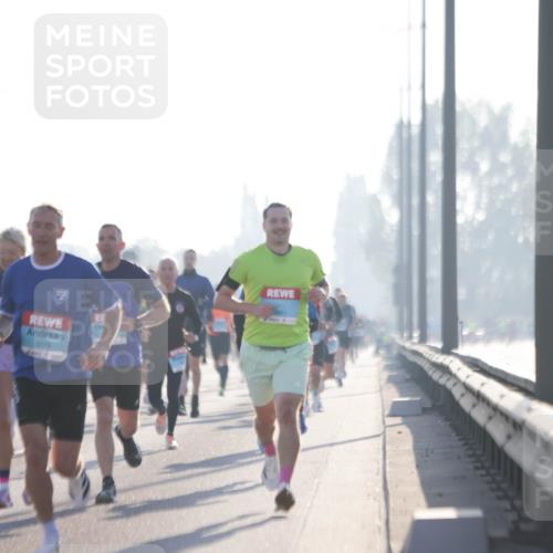 03.10.2025 - Köhlbrandbrückenlauf Jannik Wohlers http://msf.ph/oto/9055596 03.10.2025 09:12:54 Position 3 3078 meine-sportfotos.de