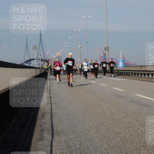 03.10.2025 - Köhlbrandbrückenlauf Fabian Wolf http://msf.ph/oto/9055597 03.10.2025 10:03:07 Position 3  meine-sportfotos.de