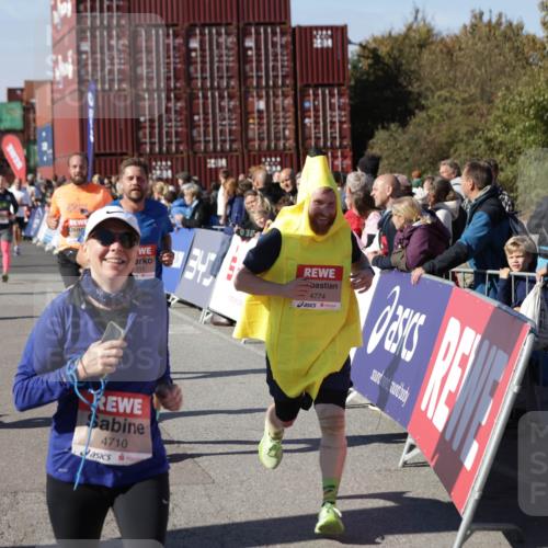 03.10.2025 - Köhlbrandbrückenlauf Jannik Wohlers http://msf.ph/oto/9055603 03.10.2025 13:10:26 Ziel 4147, 4364, 4429, 4479, 4710, 4711, 4774, 5029, 5689, 6024, 6294, 6587, 6781, 6782 meine-sportfotos.de