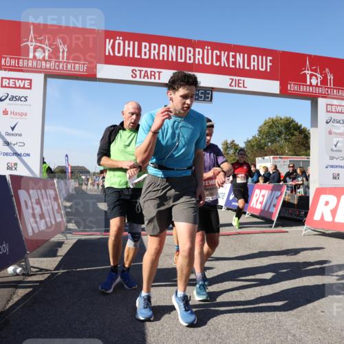 03.10.2025 - Köhlbrandbrückenlauf Lena Gebhardt http://msf.ph/oto/9055610 03.10.2025 13:07:53 Ziel 4159, 4310, 4382, 4639, 5959, 5993, 6120, 6163, 6244, 6285, 6348, 6384, 6409, 6651, 6696, 6821 meine-sportfotos.de