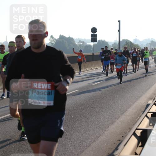 03.10.2025 - Köhlbrandbrückenlauf Lena Gebhardt http://msf.ph/oto/9055616 03.10.2025 09:17:04 Position 1 1504 meine-sportfotos.de