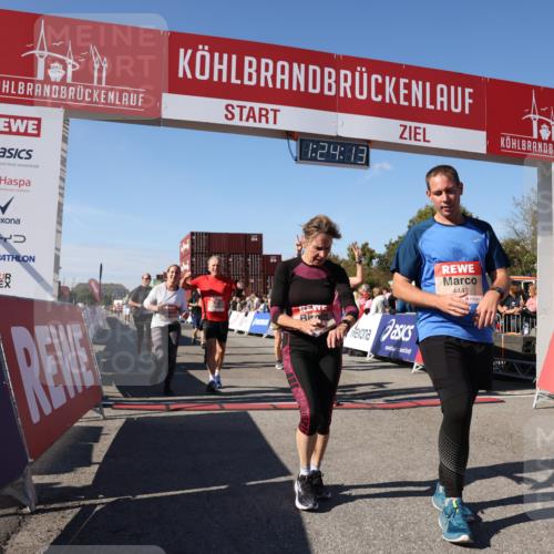 03.10.2025 - Köhlbrandbrückenlauf Lena Gebhardt http://msf.ph/oto/9055643 03.10.2025 13:24:14 Ziel 4286, 4442, 4529, 4657, 4673, 4698, 4942, 4943, 5085, 5107, 5321, 5350, 5389, 5432, 5986, 6119, 6168, 6169, 6643, 6701 meine-sportfotos.de