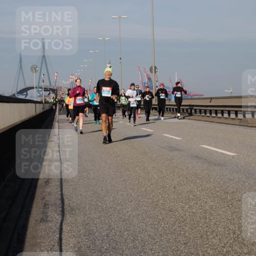 03.10.2025 - Köhlbrandbrückenlauf Fabian Wolf http://msf.ph/oto/9055647 03.10.2025 10:03:10 Position 3  meine-sportfotos.de