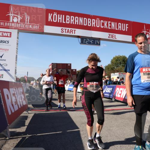 03.10.2025 - Köhlbrandbrückenlauf Lena Gebhardt http://msf.ph/oto/9055671 03.10.2025 13:24:14 Ziel 4286, 4442, 4529, 4657, 4673, 4698, 4942, 4943, 5085, 5107, 5321, 5350, 5389, 5432, 5986, 6119, 6168, 6169, 6643, 6701 meine-sportfotos.de