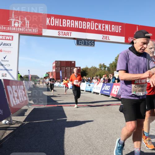 03.10.2025 - Köhlbrandbrückenlauf Lena Gebhardt http://msf.ph/oto/9055674 03.10.2025 13:07:55 Ziel 4159, 4184, 4310, 4382, 4395, 4639, 5959, 5993, 6022, 6120, 6163, 6244, 6285, 6348, 6384, 6409, 6651, 6696, 6821 meine-sportfotos.de
