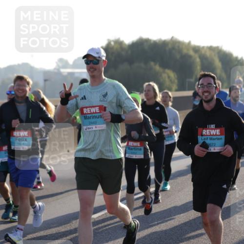 03.10.2025 - Köhlbrandbrückenlauf Jannik Wohlers http://msf.ph/oto/9055681 03.10.2025 09:20:41 Position 3 3570, 1561, 2449, 3252, 8672 meine-sportfotos.de