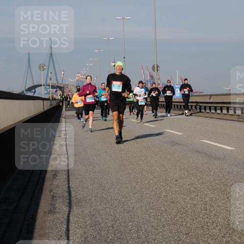03.10.2025 - Köhlbrandbrückenlauf Fabian Wolf http://msf.ph/oto/9055687 03.10.2025 10:03:11 Position 3  meine-sportfotos.de